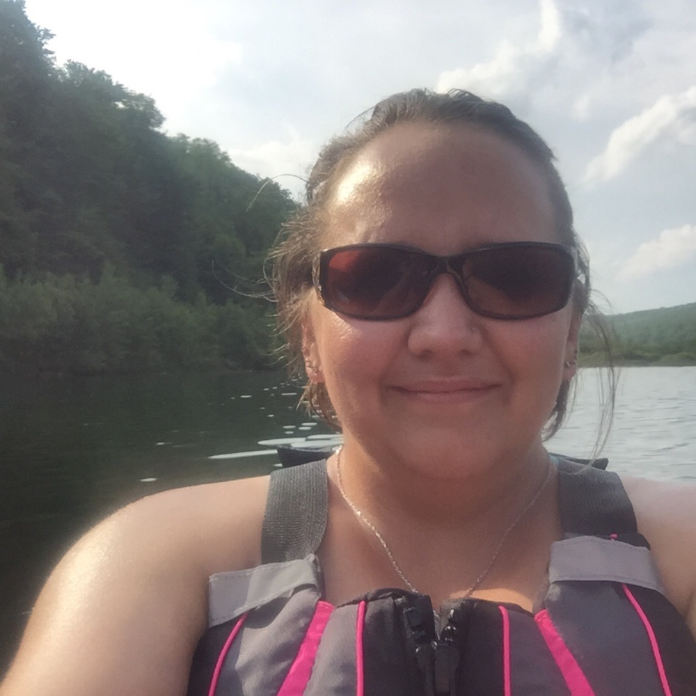 Meet your Posher, Angie